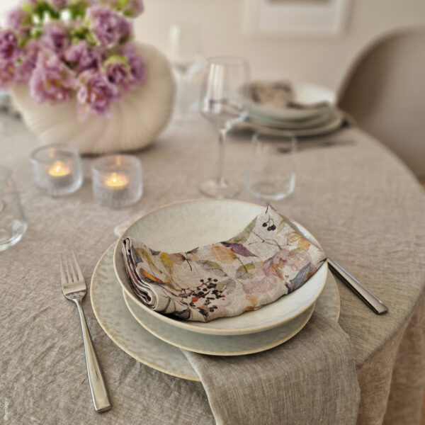 linen napkins set 2 per set_stylish dining table unique prints 100% linen elegant WhiteFlowersNapkins